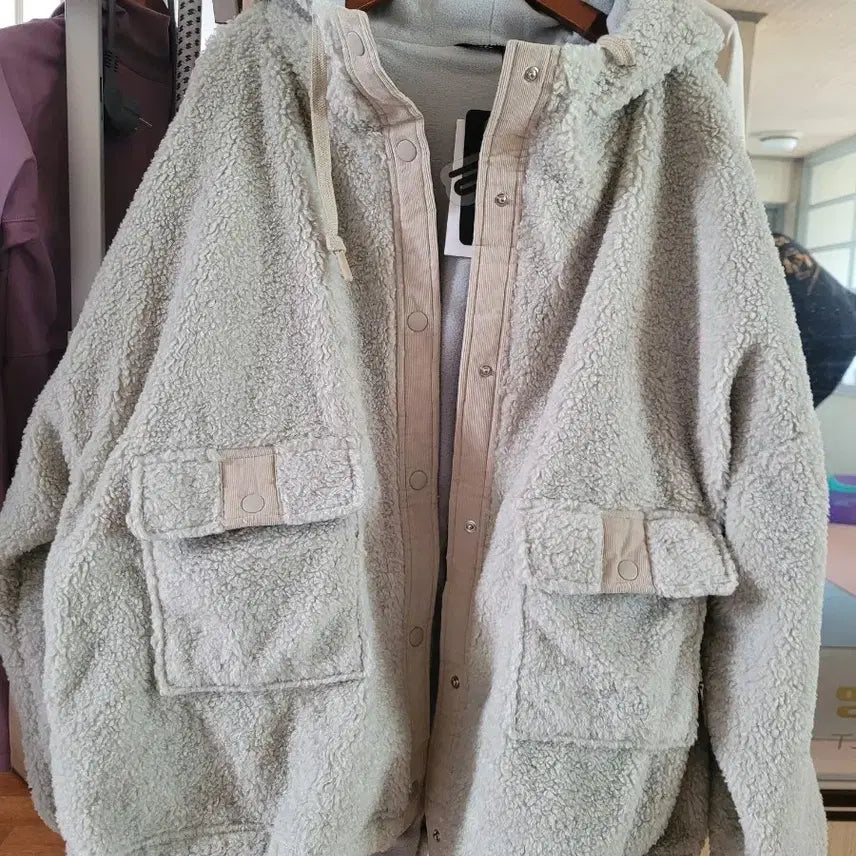 [BUNJANG] Xexymix Ppomgeul Hoodie Jumper (F) New / 젝시믹스 뽀글이후드 점퍼F 새상품