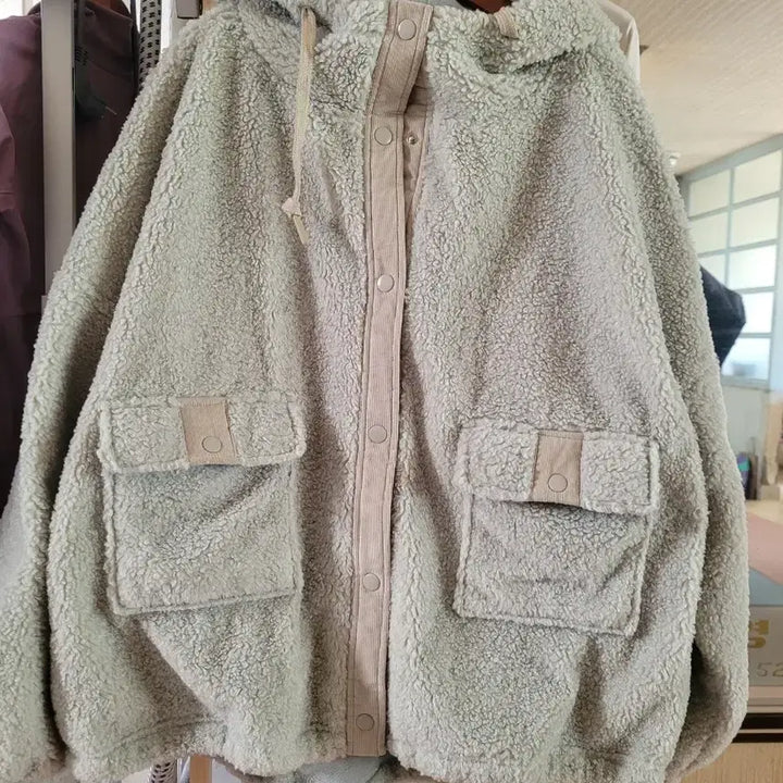 [BUNJANG] Xexymix Ppomgeul Hoodie Jumper (F) New / 젝시믹스 뽀글이후드 점퍼F 새상품