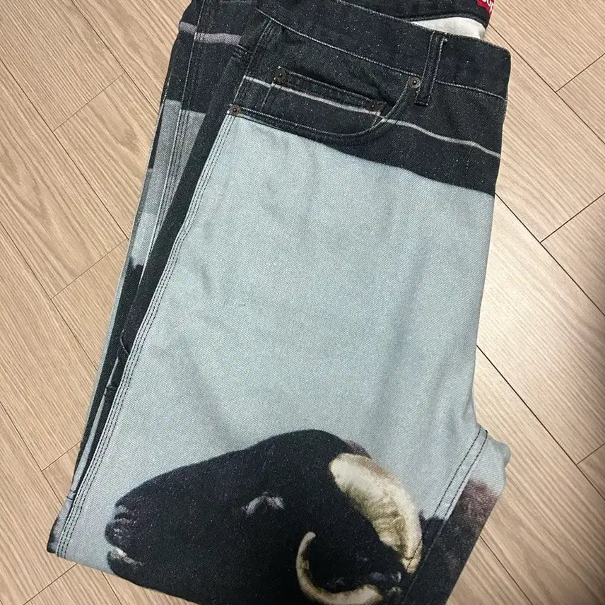 [BUNJANG] Supreme x Damien Hirst Painter Jeans Black - 25SS / 슈프림 x 데미안 허스트 페인터 진 블랙 - 25SS
