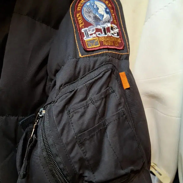 [SOLD OUT] 파라점퍼스 미국공군210 비행대 패딩 점퍼 네이비