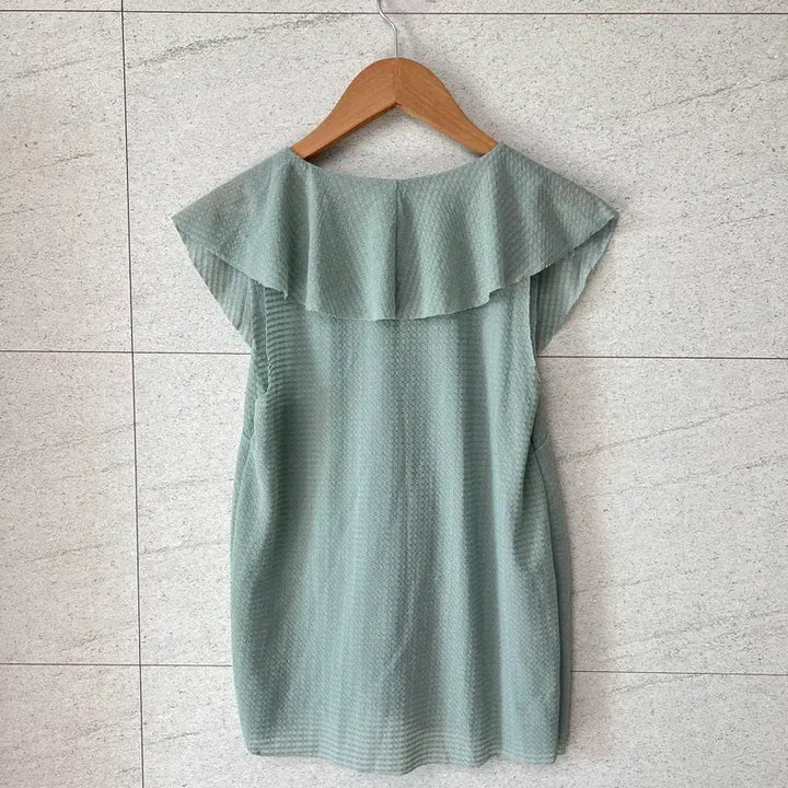 [BUNJANG] MANGO Ruffle Sleeveless Blouse XS / MANGO 망고 러플 민소매 블라우스  사이즈 XS (55까지가능할것 같