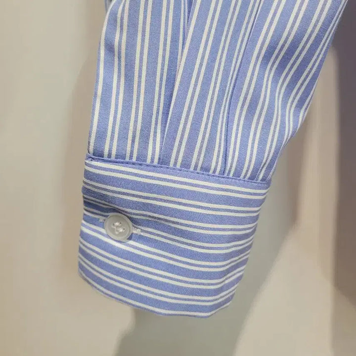 [BUNJANG] Striped Double Button Blouse (Size 55-66) / 스트라이프 더블 버튼 셔츠 블라우스 55~66 프리사이즈