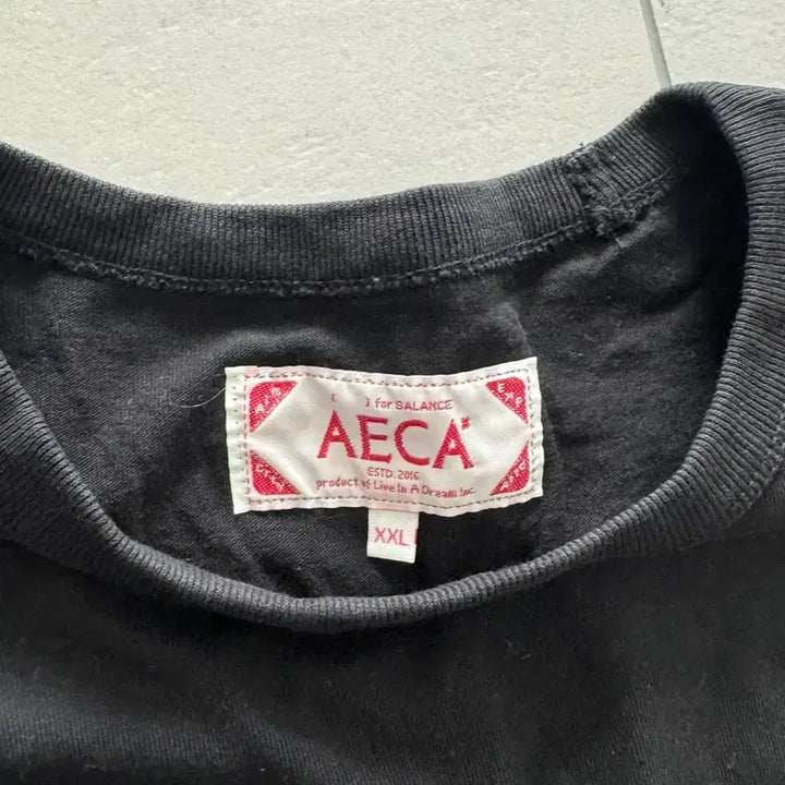 [BUNJANG] Aeka White Black T-shirt (2XL) / 에이카화이트_반팔티_검정(2XL)