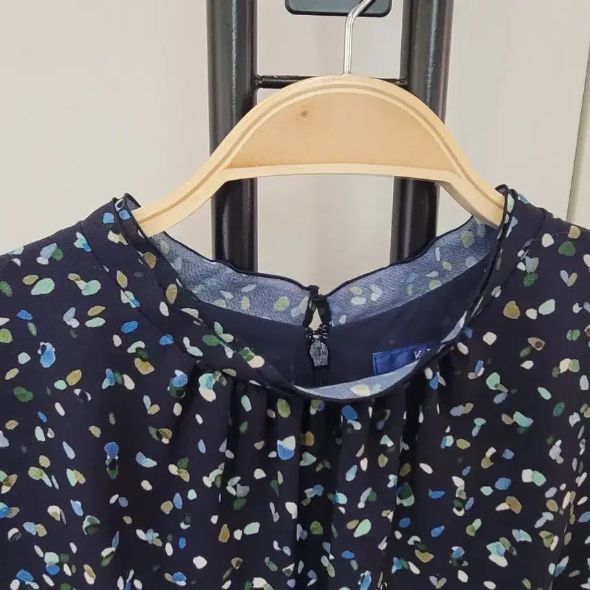 [BUNJANG] Keith Flower Pattern Peplum Chiffon Blouse / 키이스 플라워 패턴 페플럼 쉬폰 블라우스 55사이즈
