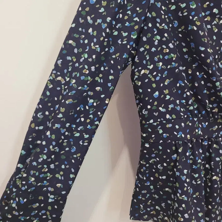 [BUNJANG] Keith Flower Pattern Peplum Chiffon Blouse / 키이스 플라워 패턴 페플럼 쉬폰 블라우스 55사이즈