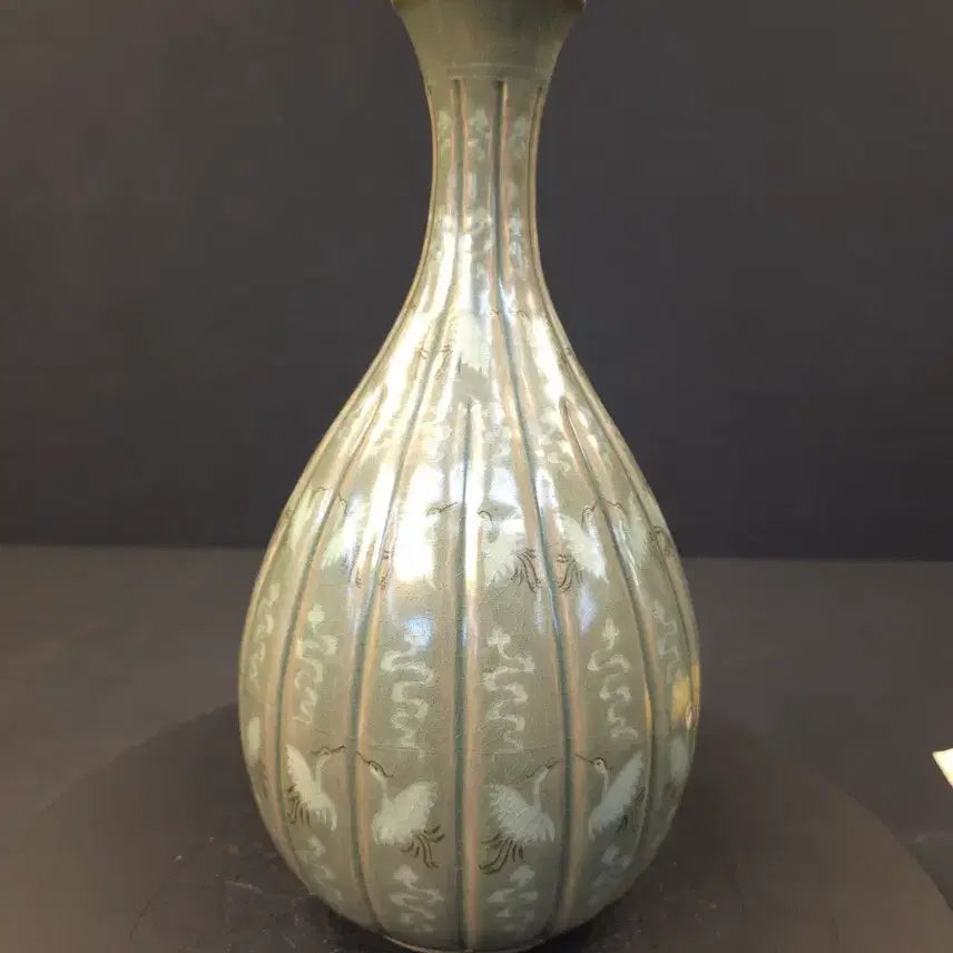 [BUNJANG] Celadon Porcelain Wine Bottle / 260417-4 상감청자 운학문 과릉형 주병