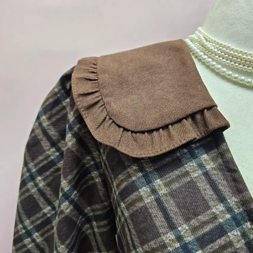 [BUNJANG] Oni Studio Brown Frill Collar Check Long Dress / oni studio 브라운 프릴카라 체크 롱원피스