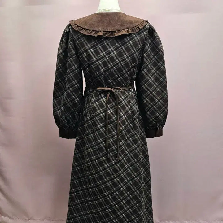 [BUNJANG] Oni Studio Brown Frill Collar Check Long Dress / oni studio 브라운 프릴카라 체크 롱원피스