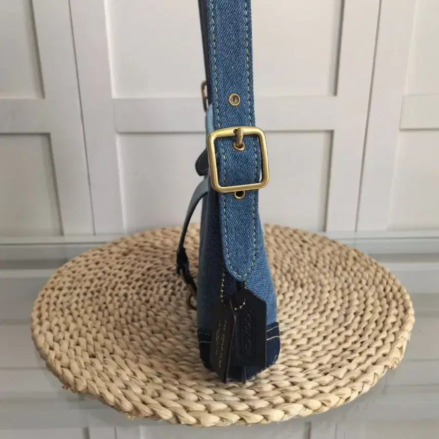 [BUNJANG] Coach Half Moon Denim Shoulder Bag / 코치 신상 여성 하프문 숄더백 여름 필수
