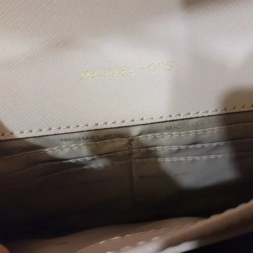 [BUNJANG] Michael Kors Pink Chain Crossbody Bag / 마이클코어스 핑크 체인 크로스백