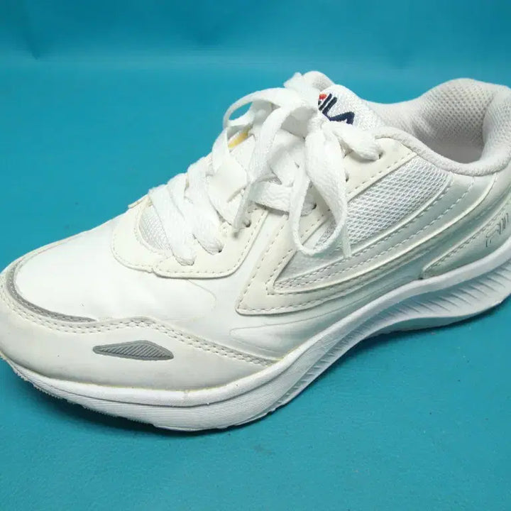 [BUNJANG] Fila Sneakers Used Shoes / 240/sb0-817/휠라 스니커즈 운동화/구제특별시