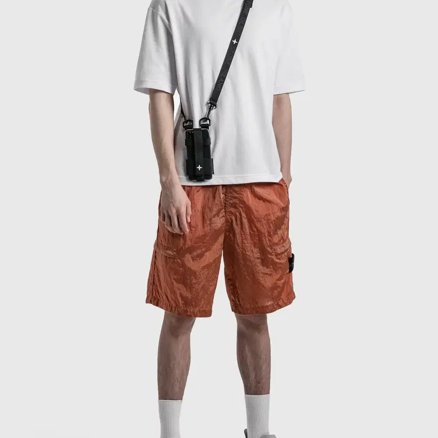 [BUNJANG] Stone Island Elastic Logo Phone Case with Strap / (새제품) 스톤아일랜드 엘라스틱 로고 폰 케이스