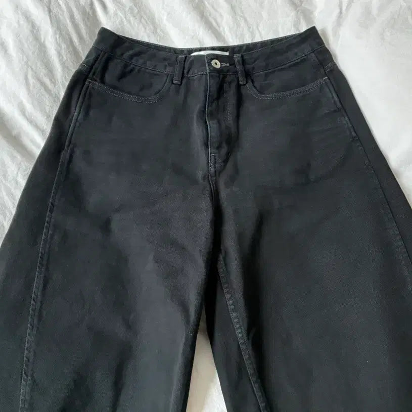 [BUNJANG] Brownyard Curved Denim Pants Black / 브라운야드 커브드 데님 팬츠 블랙