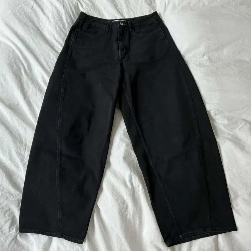 [BUNJANG] Brownyard Curved Denim Pants Black / 브라운야드 커브드 데님 팬츠 블랙