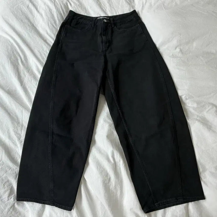 [BUNJANG] Brownyard Curved Denim Pants Black / 브라운야드 커브드 데님 팬츠 블랙