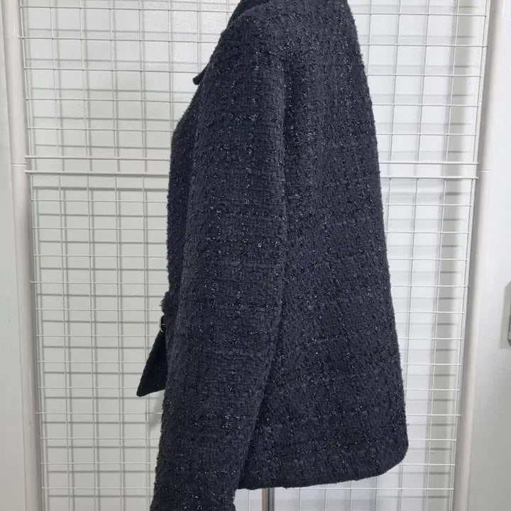 [BUNJANG] Atestoni Tweed Black Jacket with Pearl Buttons / 아테스토니 트위드 블랙 자켓 진주 버튼 장식