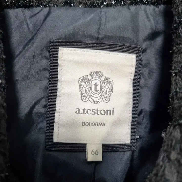 [BUNJANG] Atestoni Tweed Black Jacket with Pearl Buttons / 아테스토니 트위드 블랙 자켓 진주 버튼 장식
