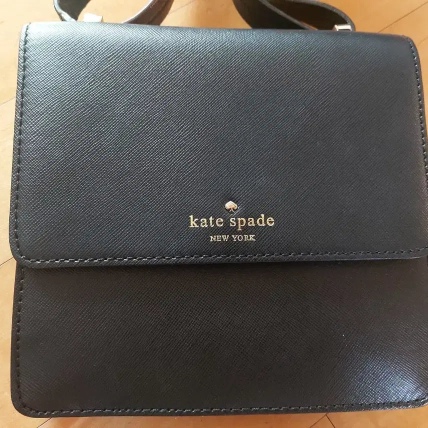 [BUNJANG] Kate Spade Mini Crossbody Bag / 케이트 스페이드 블랙 미니 크로스백