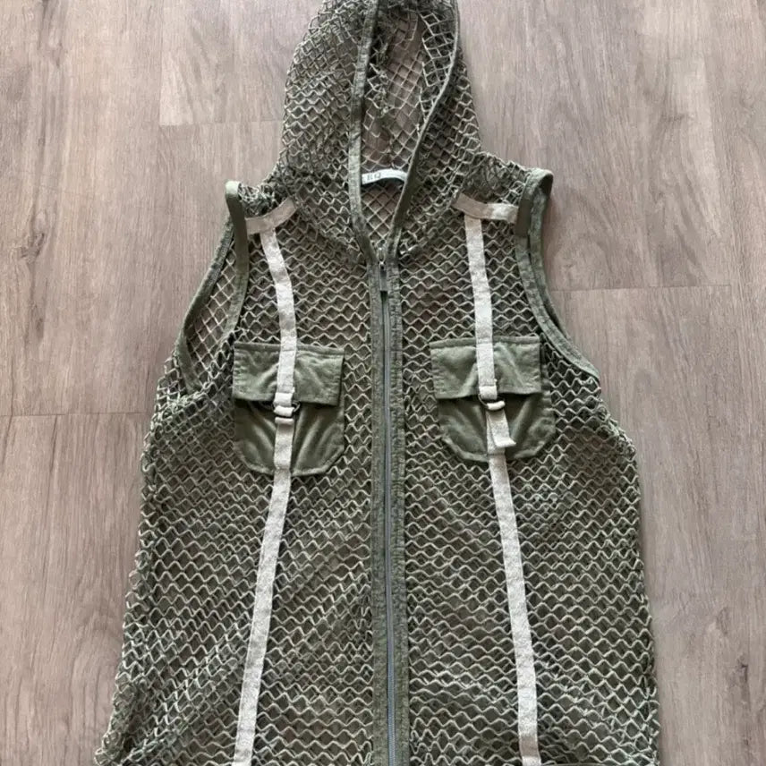 [BUNJANG] Vintage Khaki Mesh Hooded Vest / 빈티지 카키 메쉬 후드조끼