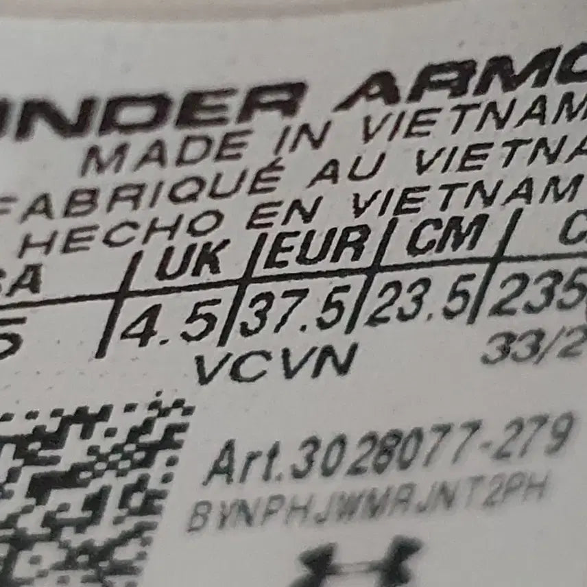 [BUNJANG] Under Armour UA Dynamic 2 (235) Sneakers / 언더아머 UA 다이내믹 2 (235)