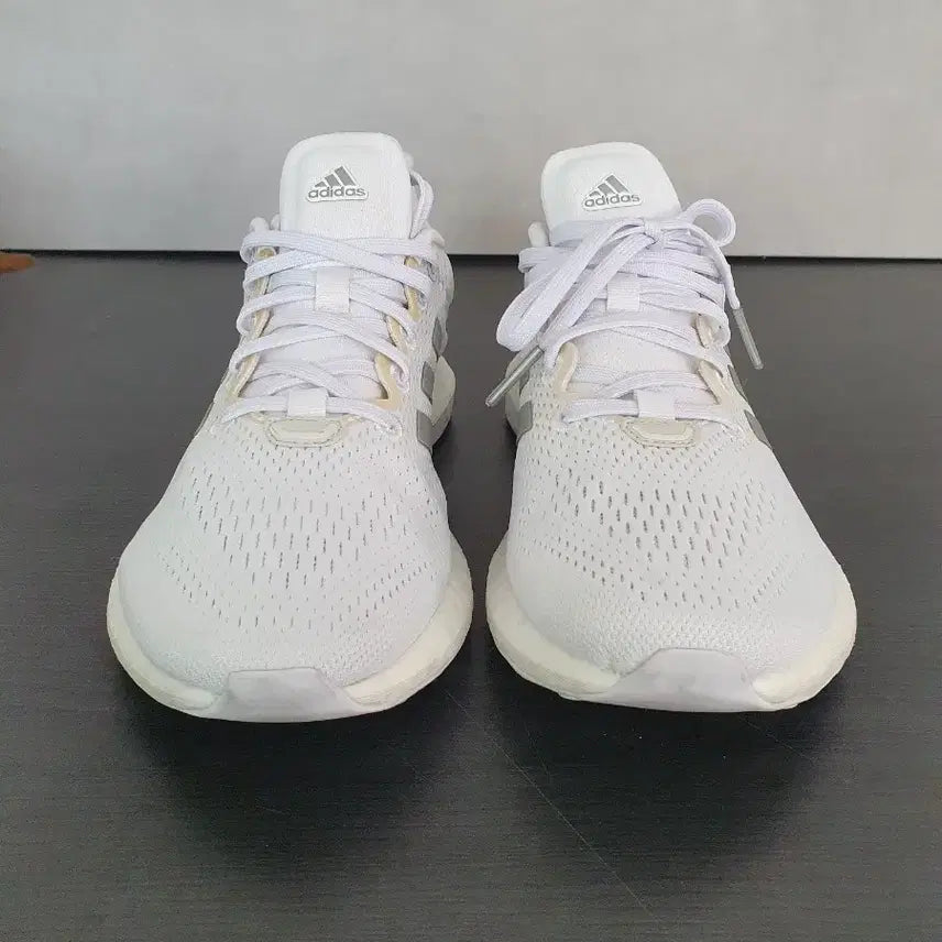 [BUNJANG] Adidas Pureboost 21 White/Dash Grey (240) Running Shoes / 아디다스 퓨어부스트 21 화이트 대시 그레이 (240)