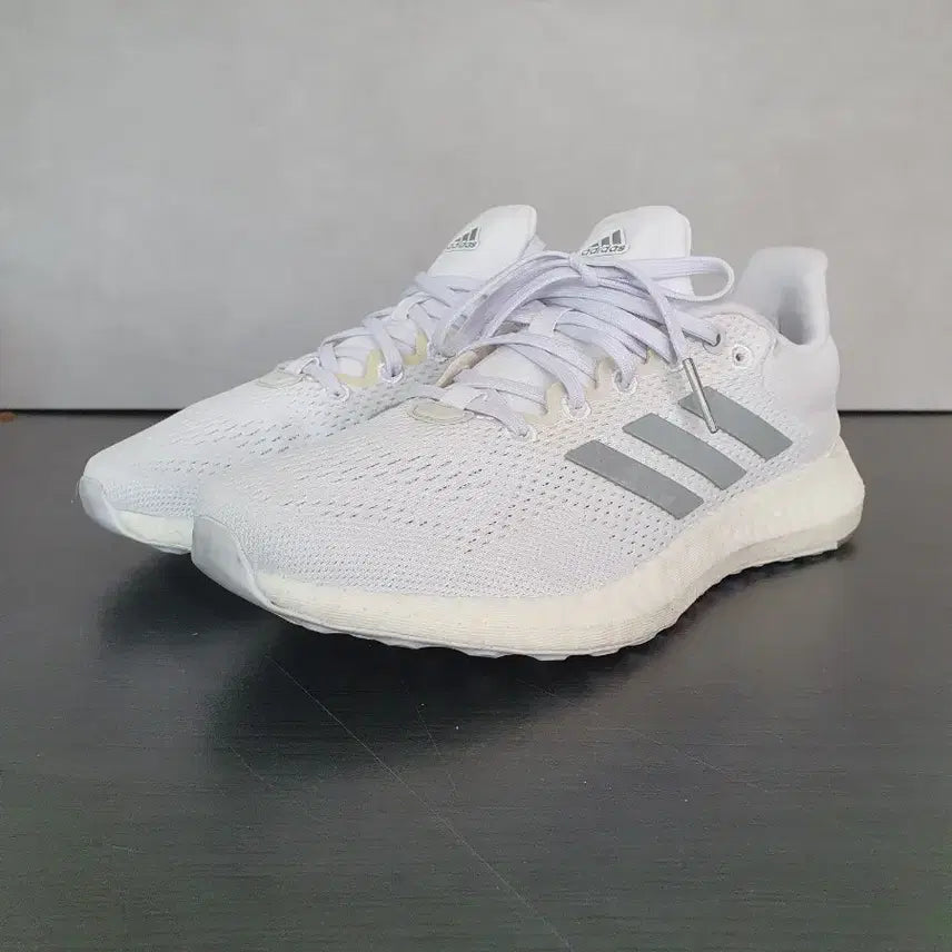 [BUNJANG] Adidas Pureboost 21 White/Dash Grey (240) Running Shoes / 아디다스 퓨어부스트 21 화이트 대시 그레이 (240)