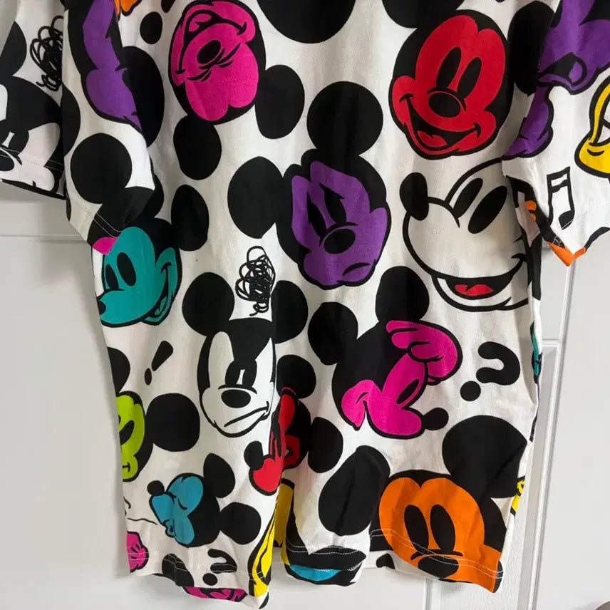 [SOLD OUT] (일본 수입 빈티지)디즈니 미키 마우스 반팔 티셔츠 면100 S
