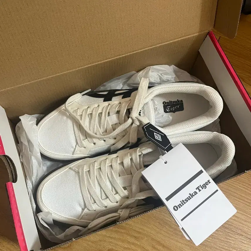 [BUNJANG] Onitsuka Tiger Advanti Cream White Black Sneakers / 오니츠카 타이거 어드반티 크림 화이트 블랙