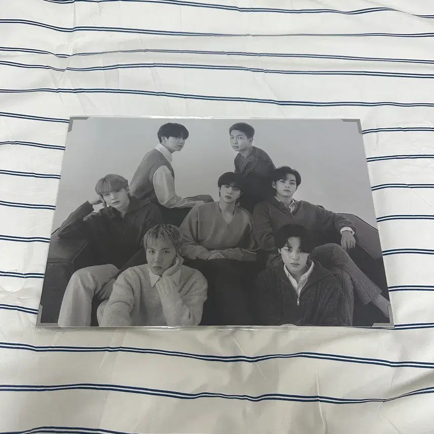 [BUNJANG] BTS Monochrome Popup Group Premium Photocard / 방탄소년단 모노크롬 팝업 단체 프리미엄 포토 양도