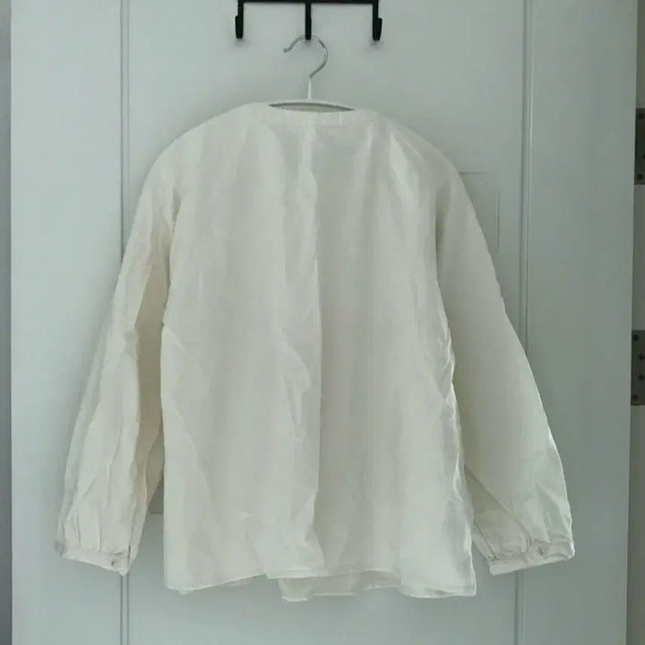 [BUNJANG] Ivory Pin-tuck Blouse / 아이보리색 핀턱 블라우스
