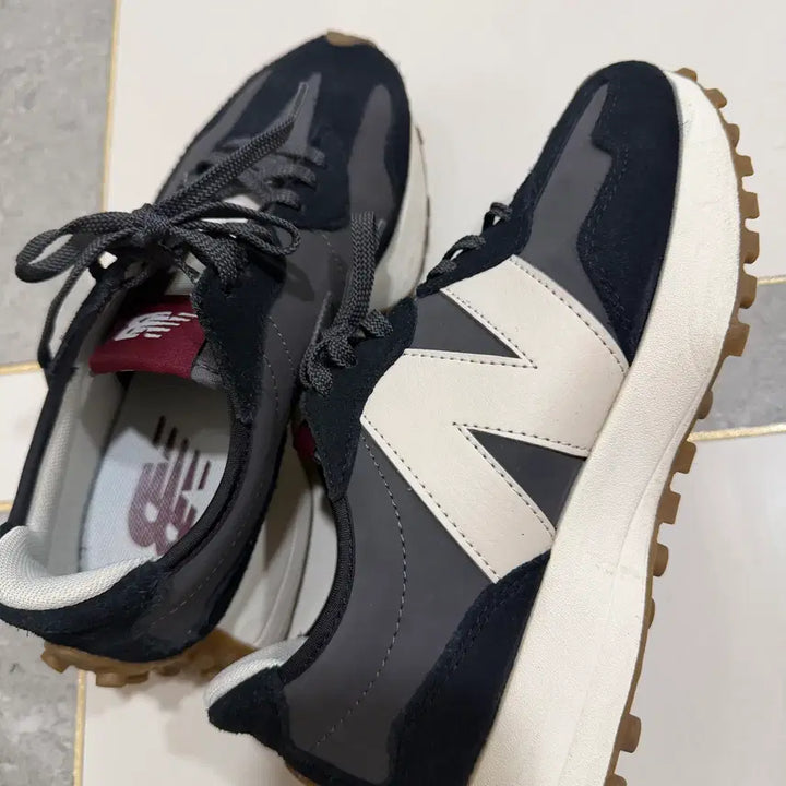 [BUNJANG] New Balance 327 Black Moonbeam Sneakers / 뉴발란스 327 블랙 문빔