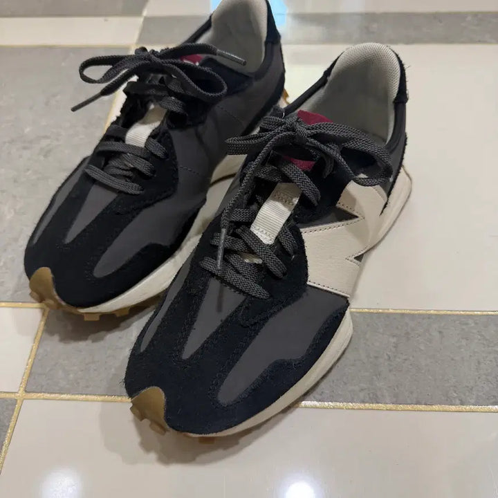 [BUNJANG] New Balance 327 Black Moonbeam Sneakers / 뉴발란스 327 블랙 문빔