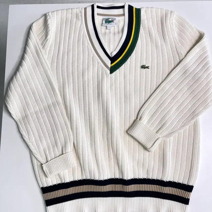 [BUNJANG] Lacoste V-Neck Knit Sweater - Ivory / 라코스테 테니스 크리켓 V넥 니트스웨터 아이보리