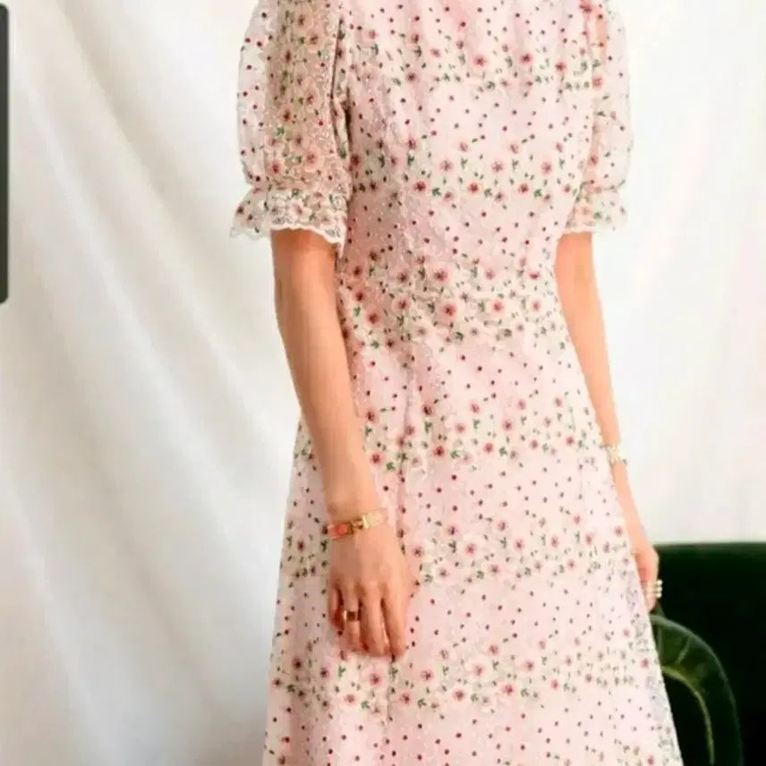 [BUNJANG] Imvely Floral Embroidery Long Dress / 임블리 플라워 자수 레이스 원피스