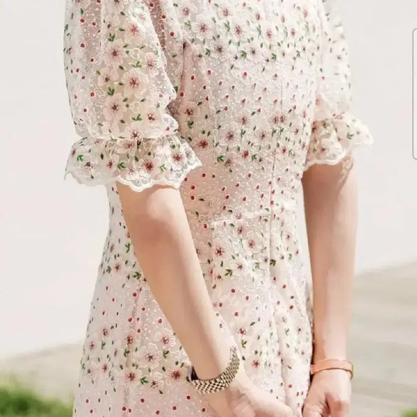 [BUNJANG] Imvely Floral Embroidery Long Dress / 임블리 플라워 자수 레이스 원피스