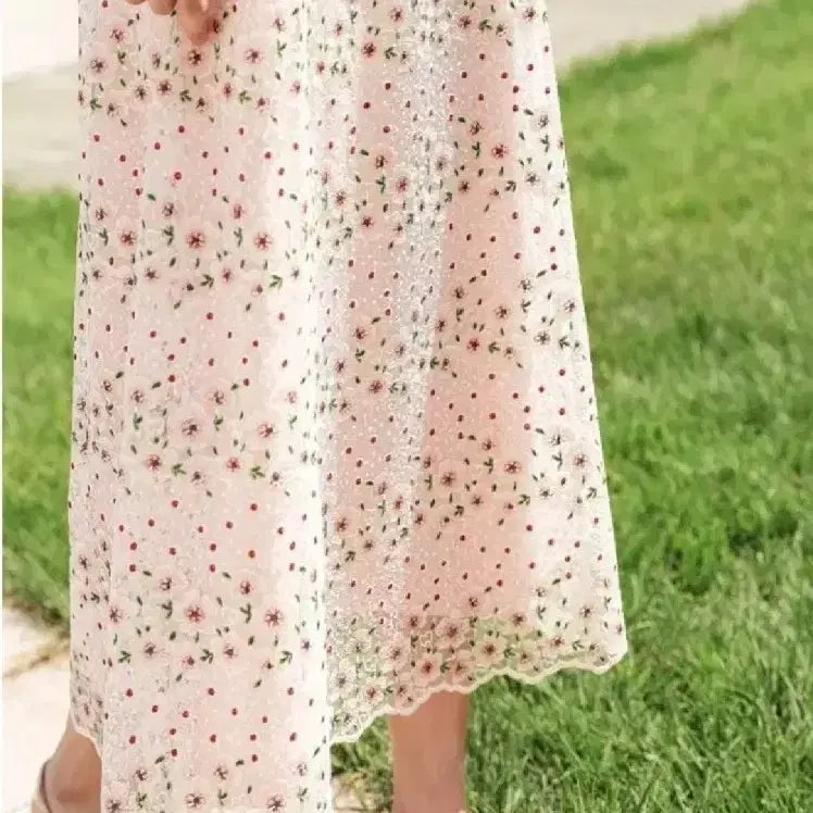 [BUNJANG] Imvely Floral Embroidery Long Dress / 임블리 플라워 자수 레이스 원피스