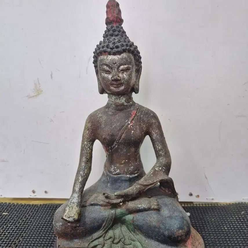 [BUNJANG] Old Painted Seated Shakyamuni Buddha Statue / 아주 오랜세월된 채색불  철석가모니 불상 20년소장품