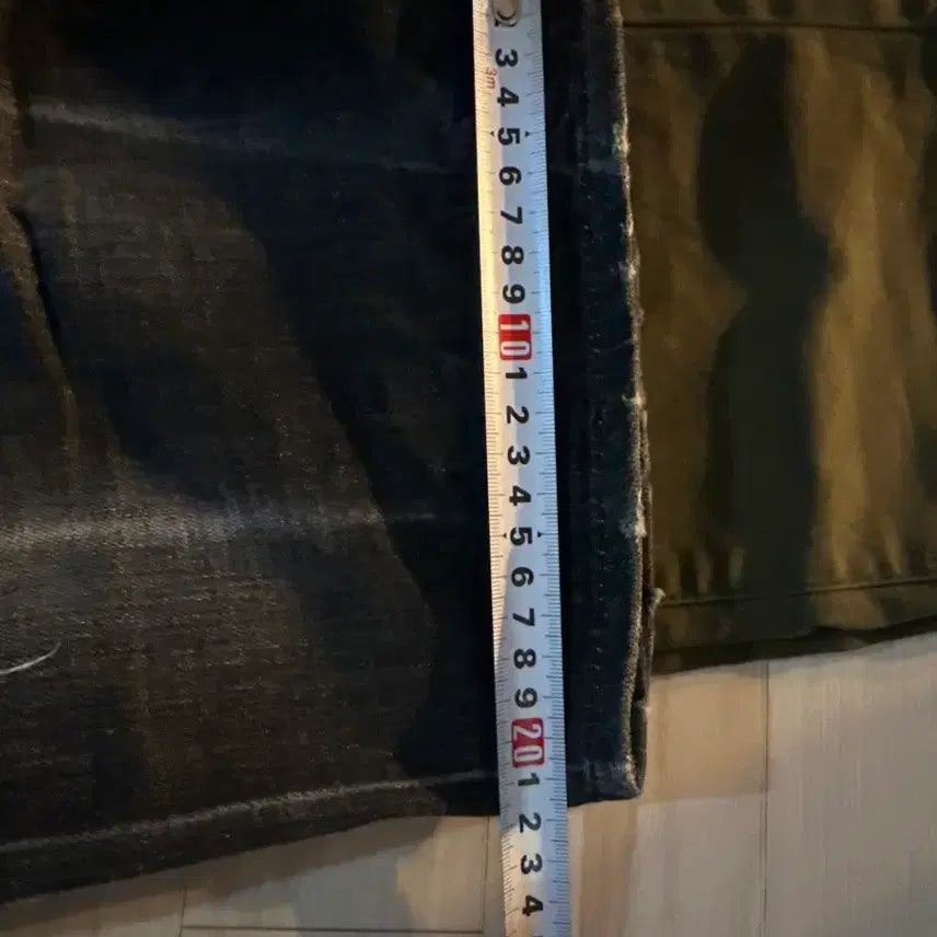 [BUNJANG] Dsquared2 Dan Caten Denim Shorts / 디스퀘어드2 워싱 데님 반바지 DAN CATEN 50사이즈