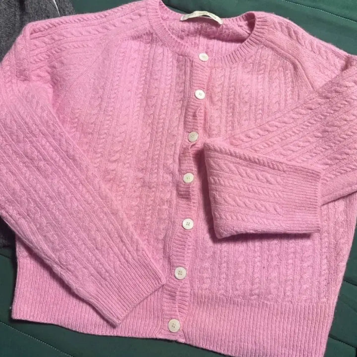 [BUNJANG] PYT Cable Knit Cardigan Pink / 프리티영띵 PYT 꽈배기 니트 가디건 핑크색