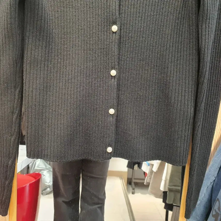 [BUNJANG] Sandro Pearl Button Ribbed High Neck Cardigan / 산드로(Sandro) 정품 진주 버튼 하이넥 골지 가디건 (상태 좋음)