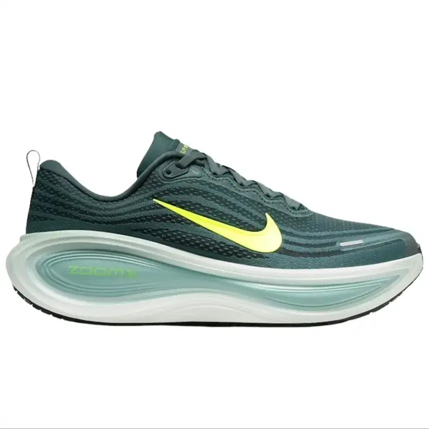 [BUNJANG] Nike Vomero Plus Sneakers / (새제품) 나이키 보메로 플러스 : 사이즈 255