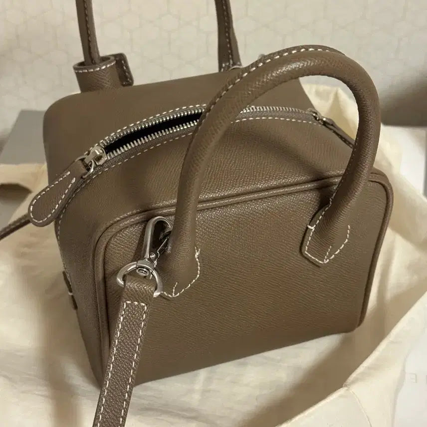 [BUNJANG] Sie Brot Mini Handle Bag Etoupe / 시에 sie 브롯 미니 핸들백 에토프