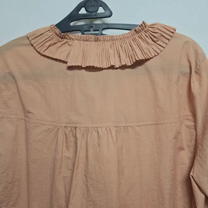 [BUNJANG] It MICHAA Frill Blouse Peach / 잇미샤 프릴 블라우스 살구색