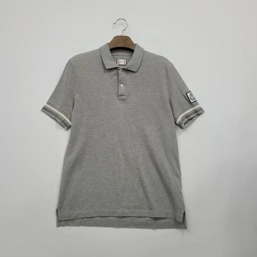 [BUNJANG] Moncler Grey Short Sleeve Polo Shirt / 몽클레어 그레이 반팔 카라티/앨리스/앨리스/571