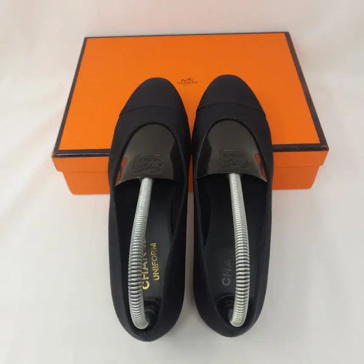 [SOLD OUT] 샤넬 블랙 플랫슈즈 구두 37C