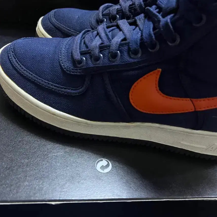 [BUNJANG] Nike Air Force 1 High CVS Navy/Orange Sneakers / 나이키 에어포스1 하이 cvs 270 곤/주 닉스