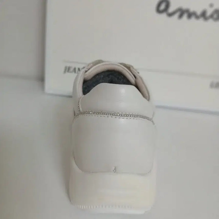 [BUNJANG] Hush Puppies Leather Sneakers / 허시파피 비즈 트리밍 가죽 스니커즈 새것230