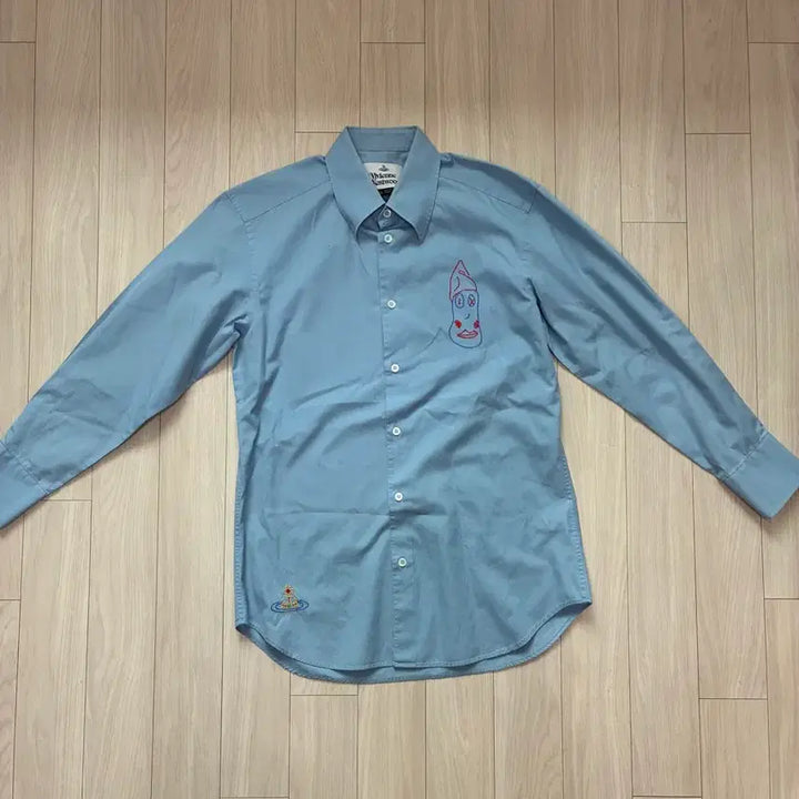 [BUNJANG] Vivienne Westwood Blue Embroidered Shirt (Size 46) / (민트급) Vivienne Westwood 블루 자수 셔츠 46사이즈