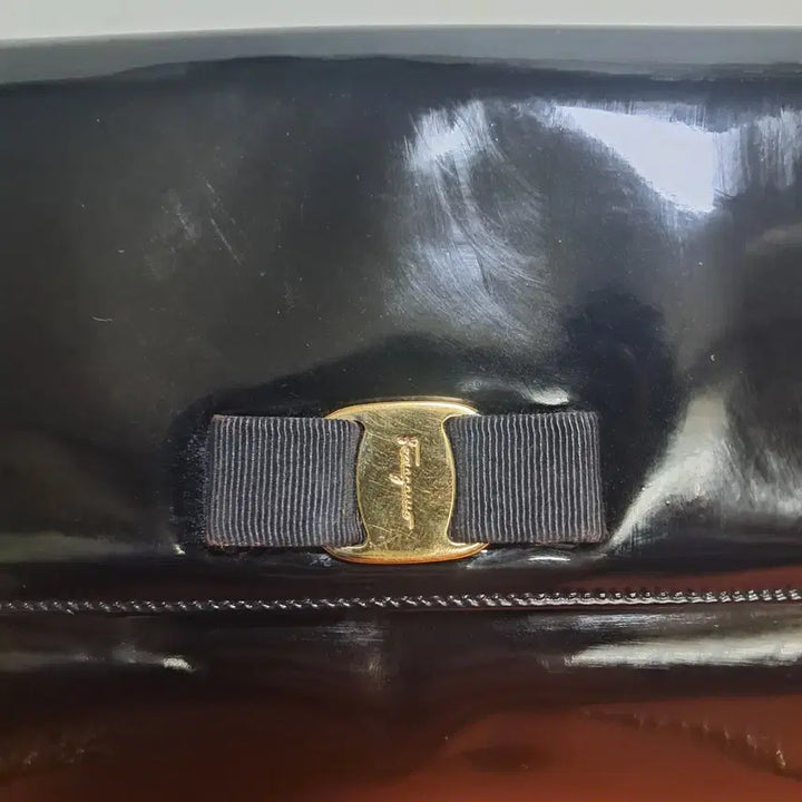 [BUNJANG] Ferragamo Ginnie Chain Mini Bag / 페라가모 지니백 블랙 체인 미니백 가방