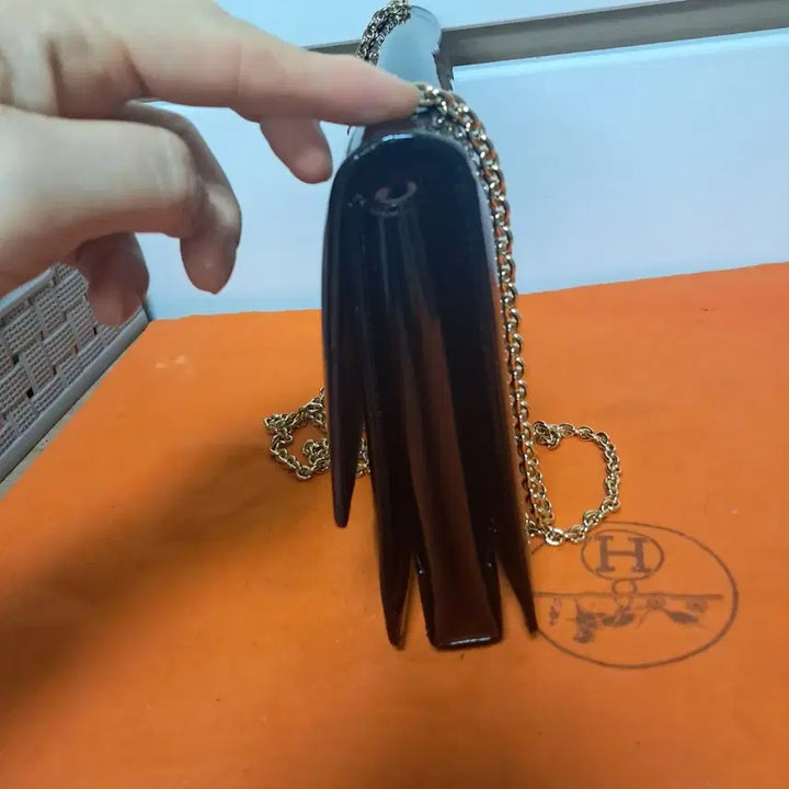 [BUNJANG] Ferragamo Ginnie Chain Mini Bag / 페라가모 지니백 블랙 체인 미니백 가방